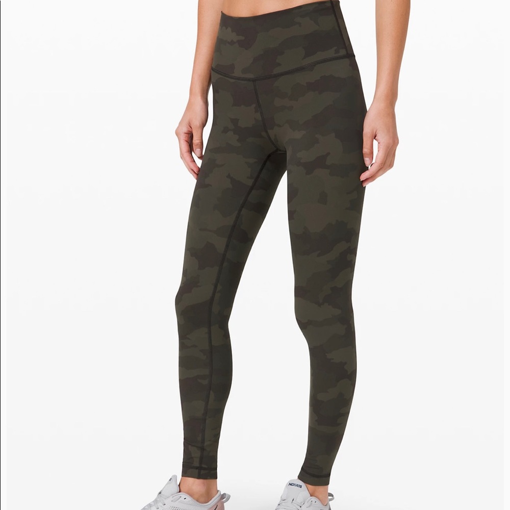 💗SOLD 💗LULULEMON WUNDER UNDER 25” size 6